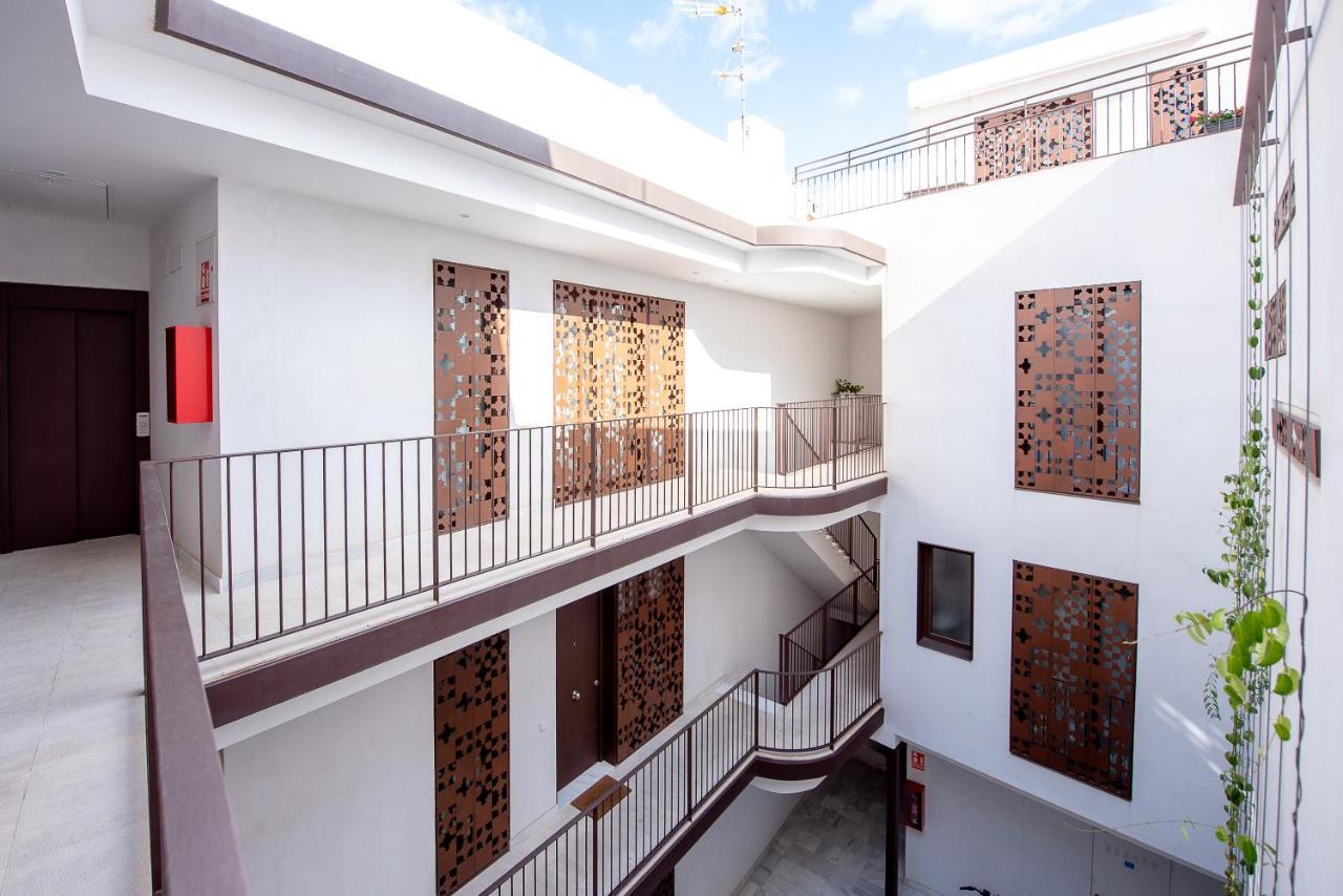 Apartamento Con Terraza En San Luis Apartment Seville Exterior photo